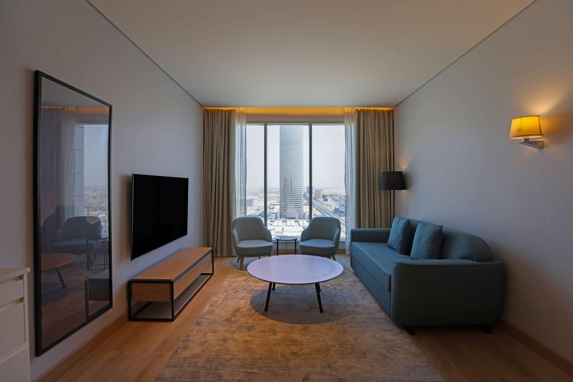 Radisson Hotel & Residence Riyadh Olaya Экстерьер фото