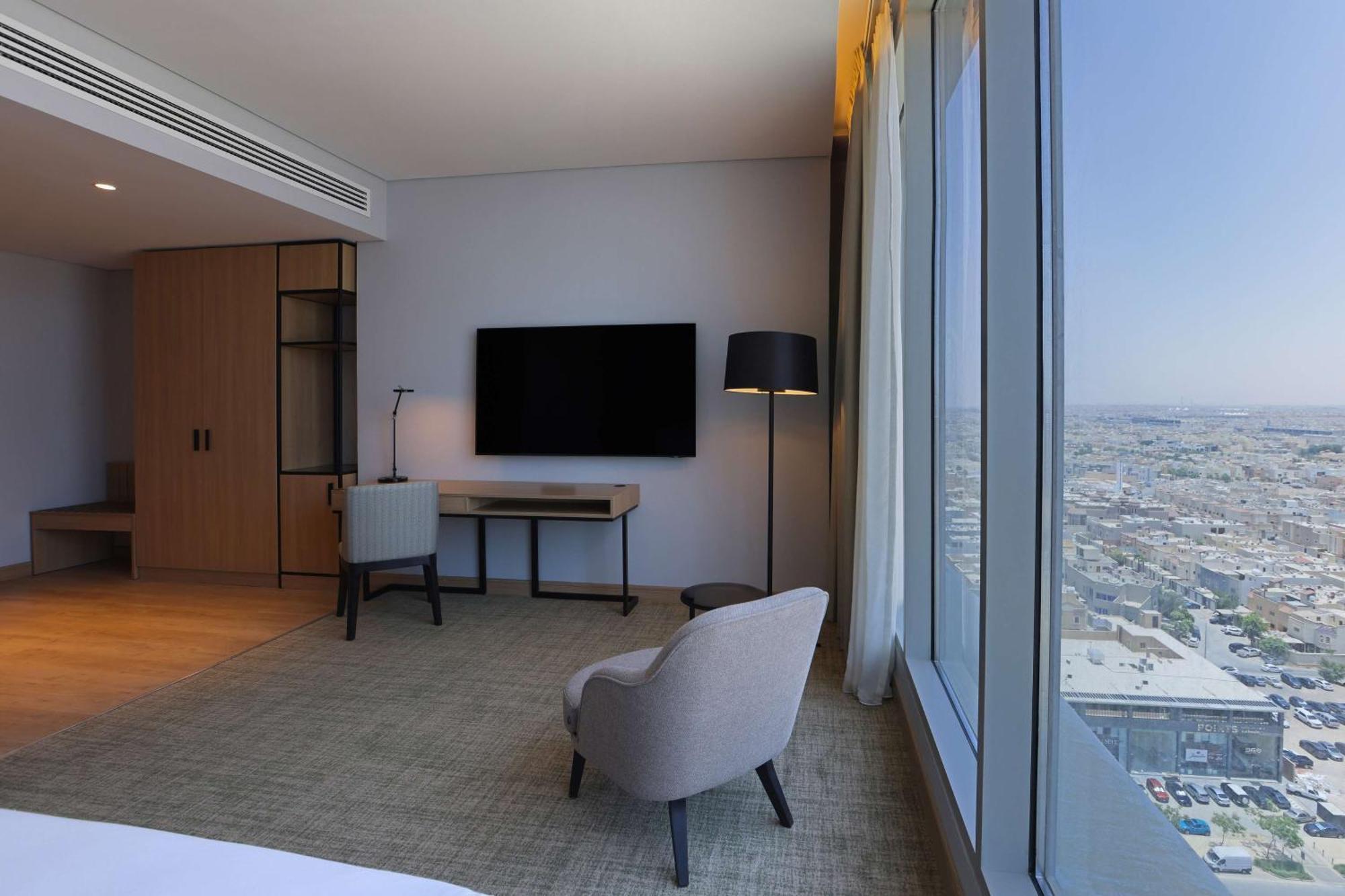 Radisson Hotel & Residence Riyadh Olaya Экстерьер фото