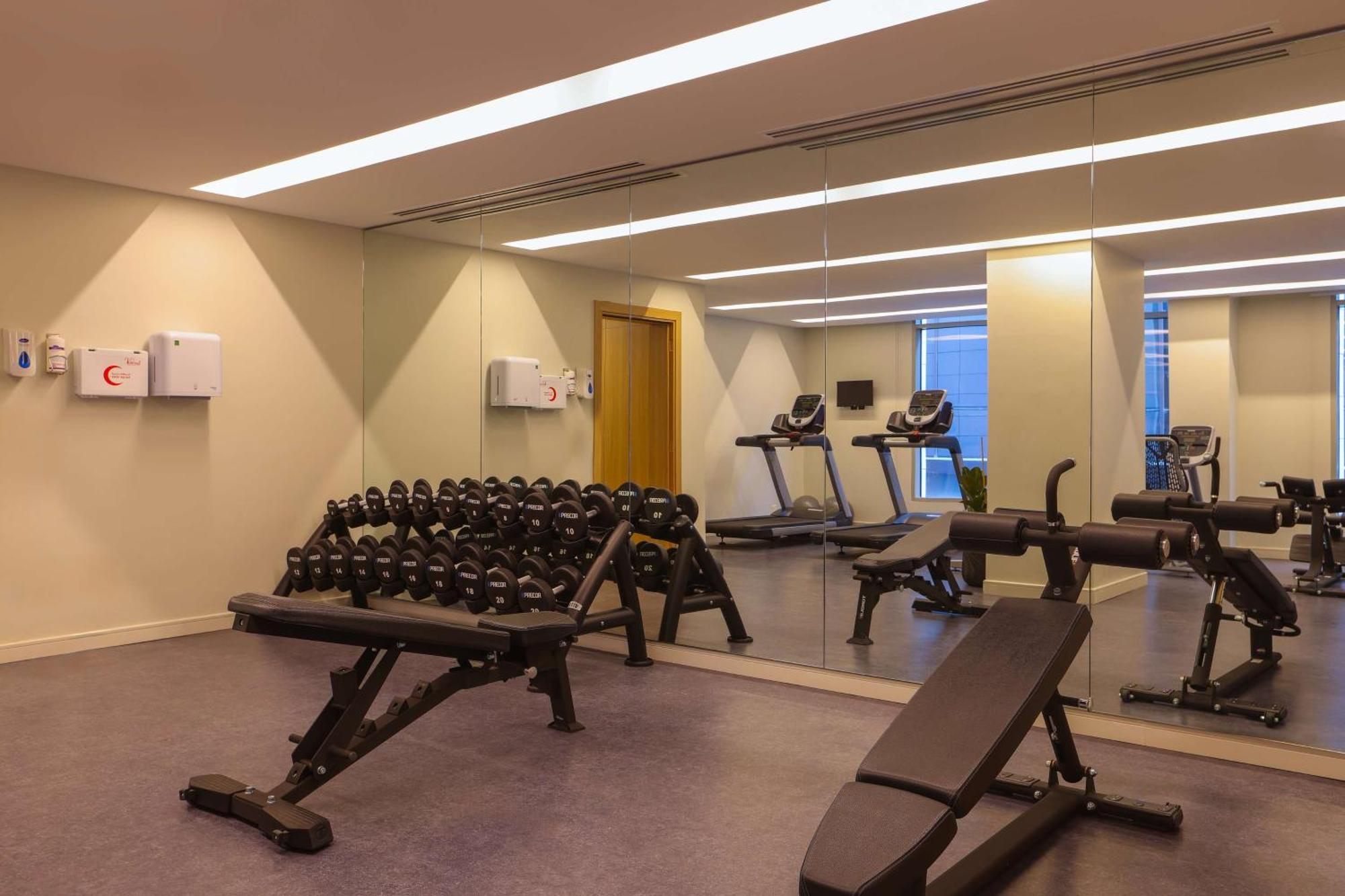 Radisson Hotel & Residence Riyadh Olaya Экстерьер фото