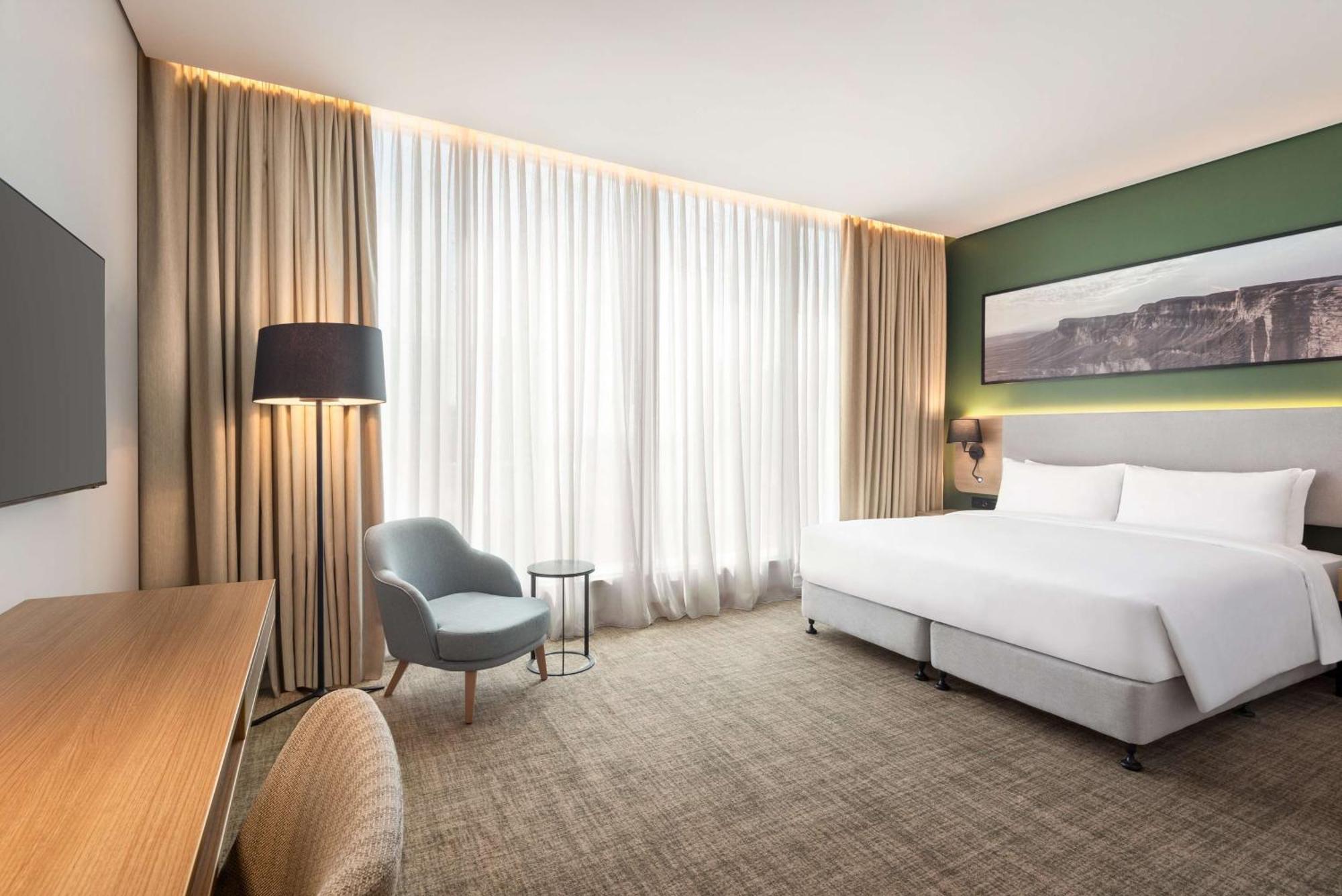 Radisson Hotel & Residence Riyadh Olaya Экстерьер фото