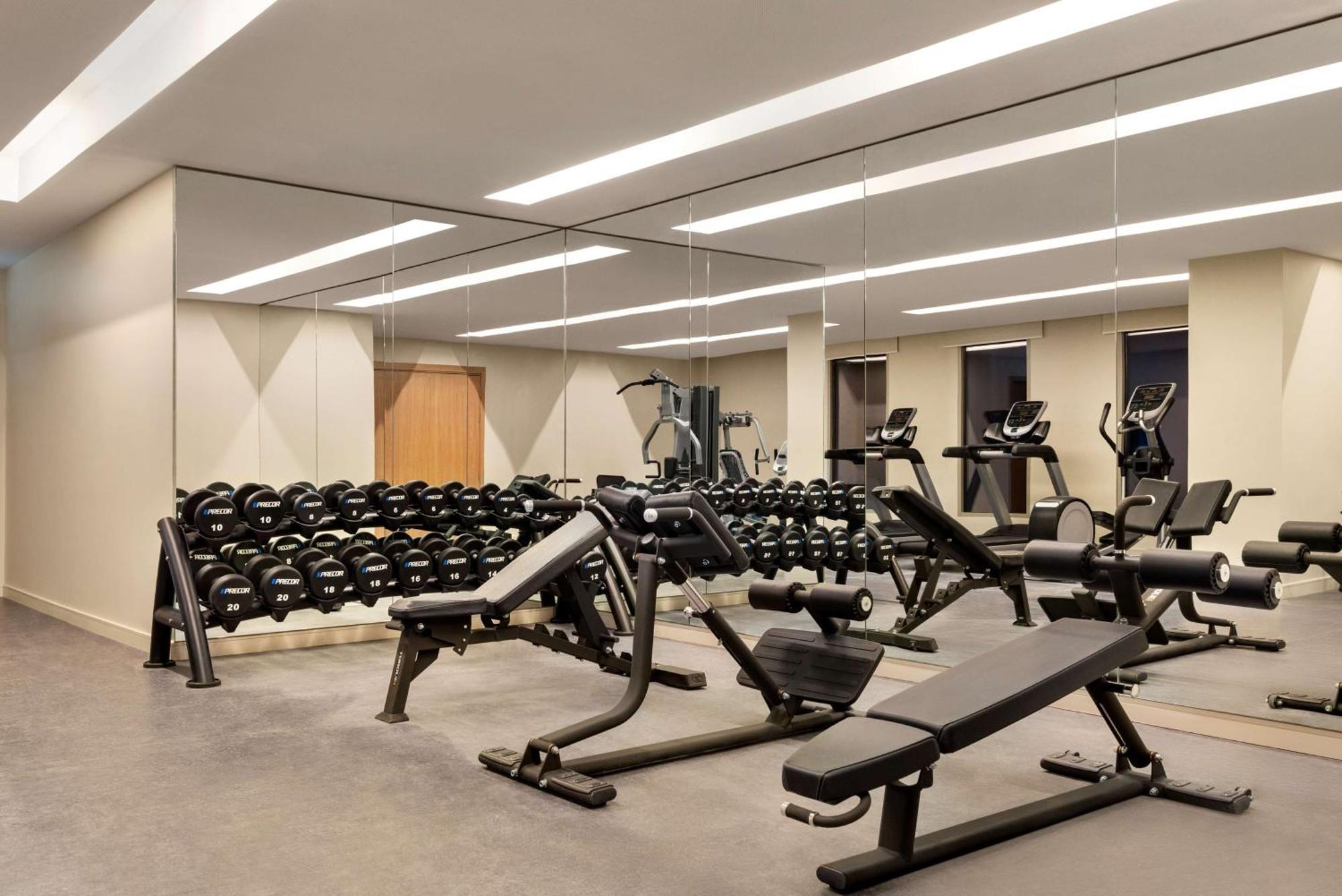Radisson Hotel & Residence Riyadh Olaya Экстерьер фото